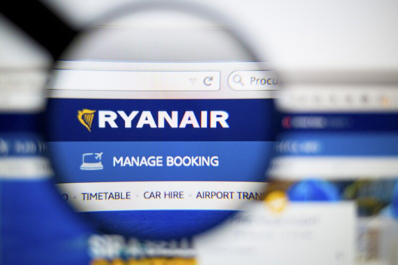 Ryanair website to shut for eight-hour systems upgrade
