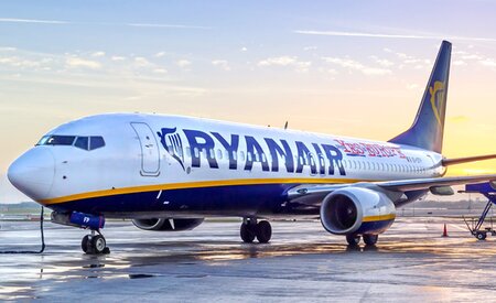 Ryanair and Booking Holdings sign ‘landmark’ partnership agreement