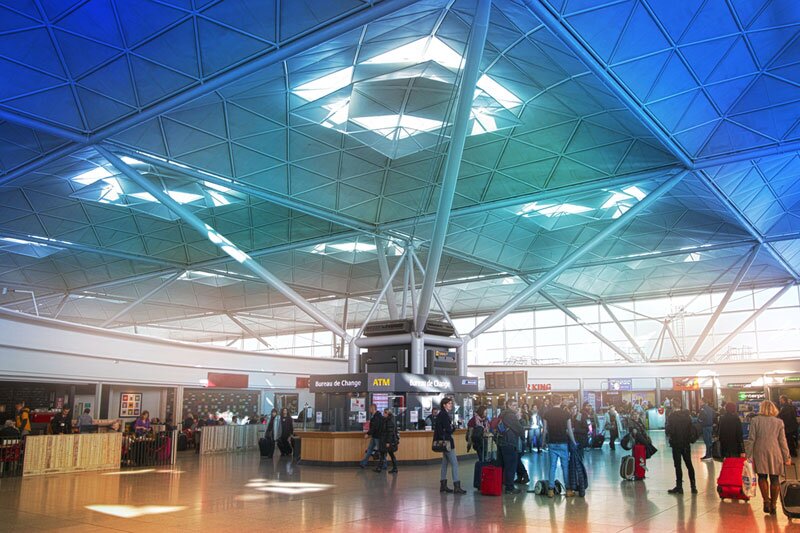 Stansted and Kiwi.com agree deal to bring virtual interlining to the airport