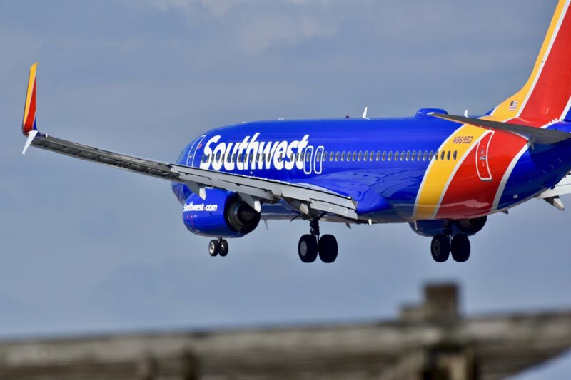 Southwest Airlines co-founder dies